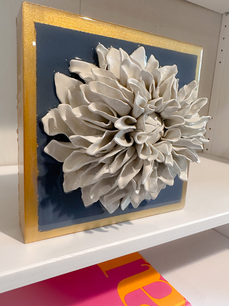Wedgewood Blue Giant Dahlia